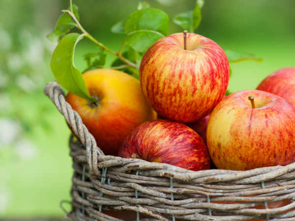 ஆப்பிள் மற்றும் காய்கறிகள்