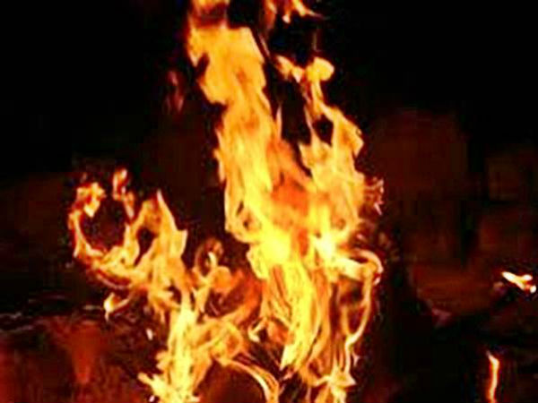 எரித்துக் கொல்வது