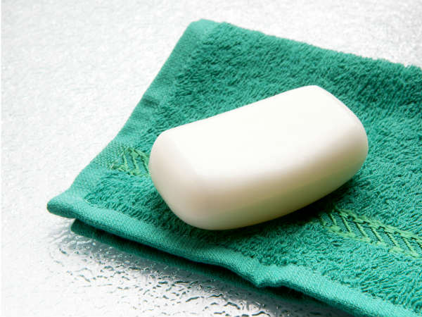மேற்பூச்சு சிகிச்சை (Topical treatment)