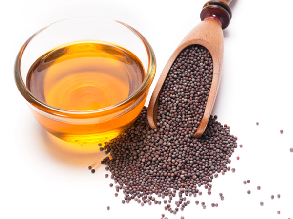 கடுகு எண்ணெய் , தண்ணீர் மற்றும் எலுமிச்சை