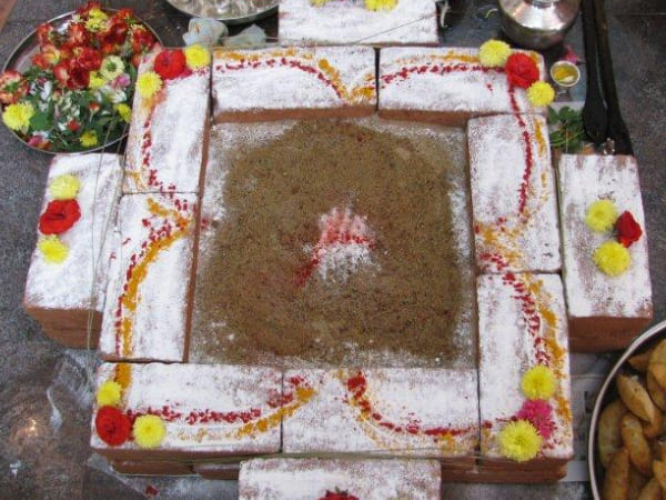 பூஜை செய்யும் இடம்