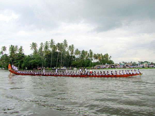 அழகிய விழா