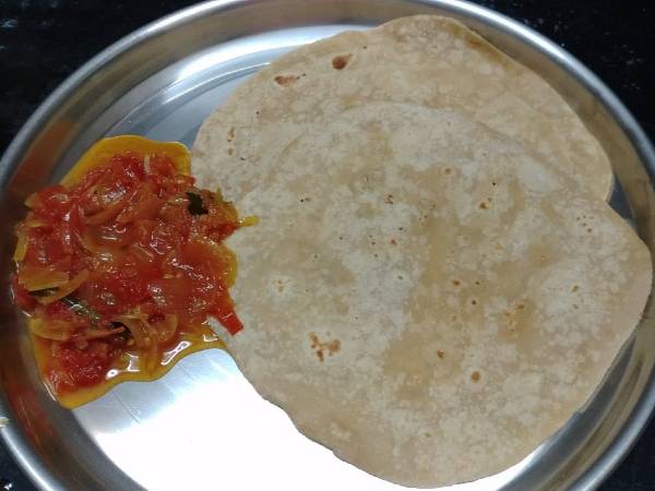 Tomato Gojju Recipe in Tamil : சிம்பிளான... தக்காளி கொச்சி ரெசிபி! - Tamil  BoldSky