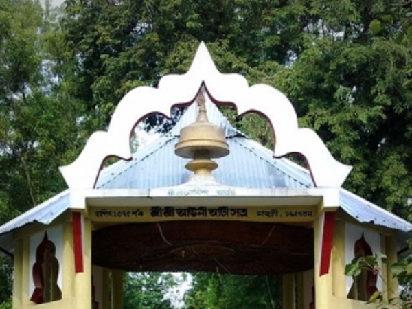 பட்பெளசி சத்ரா - உள் கருவறை