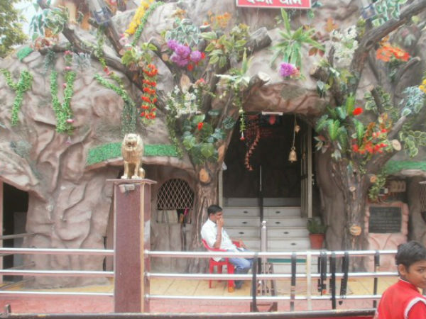 வைஷ்ணவ தேவி கோயில் (வடக்கு)