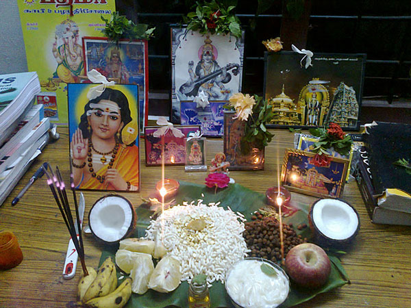 ஆயுத பூஜை தேதி மற்றும் முகூர்த்த நேரம்: