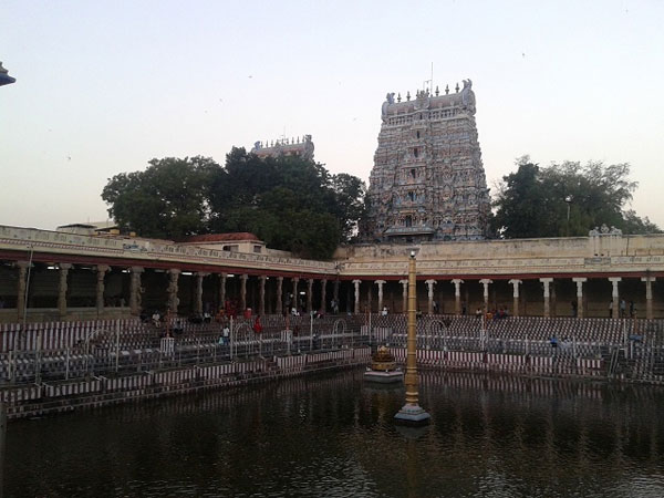 மதுரை மீனாட்சி அம்மன் கோயில் (தெற்கு)