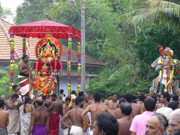 சூரசம்ஹாரம் குறித்த புராண கதை