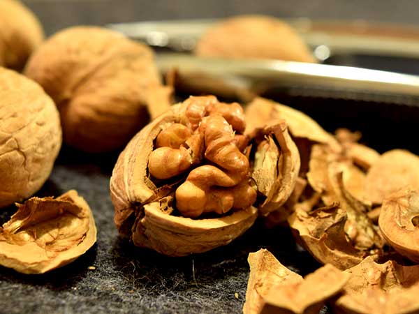எத்தனை அக்ரூட் பருப்புகள் சாப்பிடலாம்?