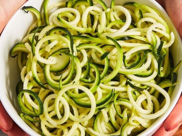 காய்கறி நூடுல்ஸை முயற்சிக்கவும்