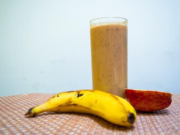 ஆப்பிள் மற்றும் வாழைப்பழம்