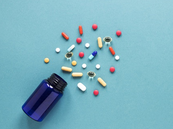 4. நுண்ணுயிா்க் கொல்லிகளைத் (Antimicrobials) தவிா்த்தல்