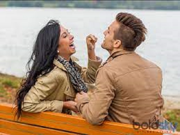 பாசிட்டிவ் எண்ணம் கொண்டவர்களுடன் இருங்கள்