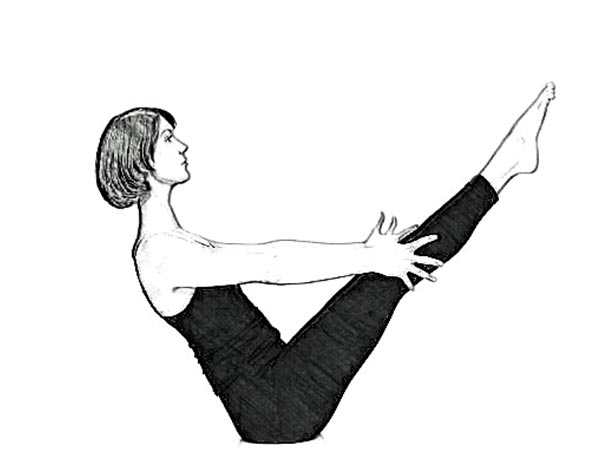 7. நவாசனா அல்லது படகு போன்ற நிலை (Navasana)