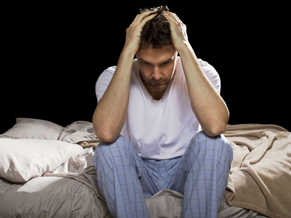 நீங்க நீண்ட நேரம் உட்கார்ந்திருக்கும் பழக்கம் கொண்டவரா? உங்க உயிருக்கே ஆபத்து வர வாய்ப்பிருக்காம்?