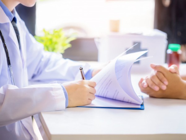 எந்தெந்த பிரச்சனைகளுக்கு எல்லாம் மருத்துவா்களைக் கண்டிப்பாக சந்திக்கணும் தெரியுமா?