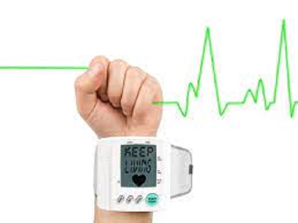 குளிர்காலத்துல ஏன் உங்க இரத்த அழுத்தம் அதிகரிக்கிறது? அதை எப்படி கட்டுப்படுத்தனும் தெரியுமா?