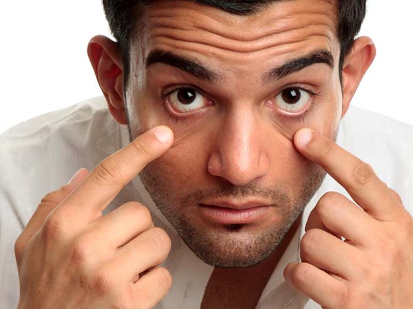 உங்க கண்களில் இந்த பிரச்சினை இருந்தா உங்களுக்கு ஆபத்தான புற்றுநோய்களில் ஒன்று இருக்க வாய்ப்பிருக்கு!