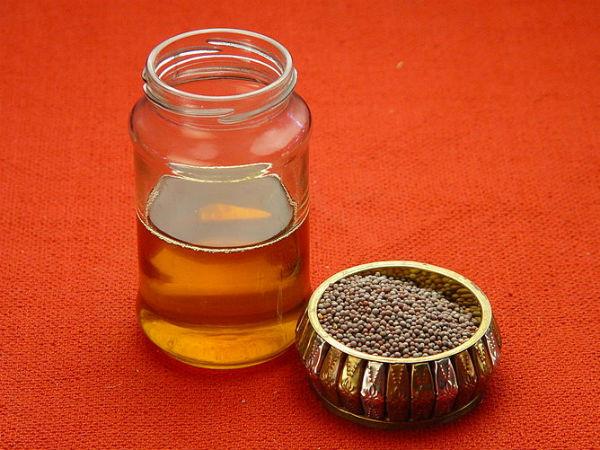 கடுகு எண்ணெய் விளக்கு ஏற்றுங்கள்