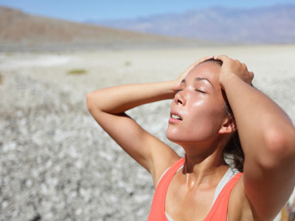 வெப்ப வாதத்தின் (Heat Stroke) அறிகுறிகள்: