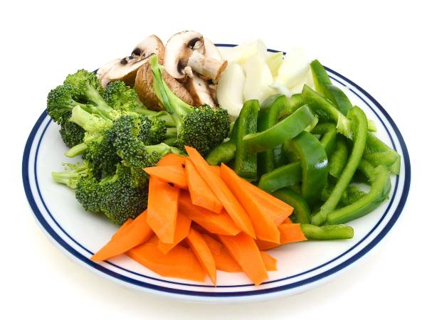 இந்த காய்கறிகளை பச்சையா சாப்பிடாதீங்க.. இல்ல தைராய்டு மற்றும் சிறுநீரக பிரச்சனையை சந்திப்பீங்க..