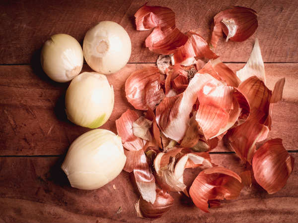 சூப் மற்றும் கிரேவியில் சேர்க்கவும்
