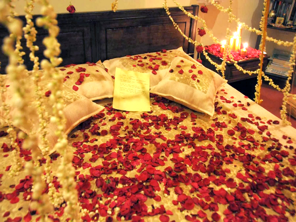 மலர் அலங்காரம்