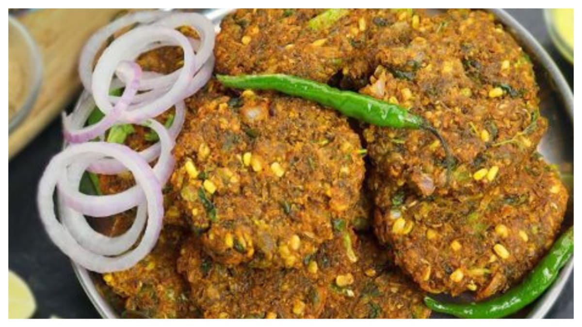 Green Gram Vadai Recipe In Tamil