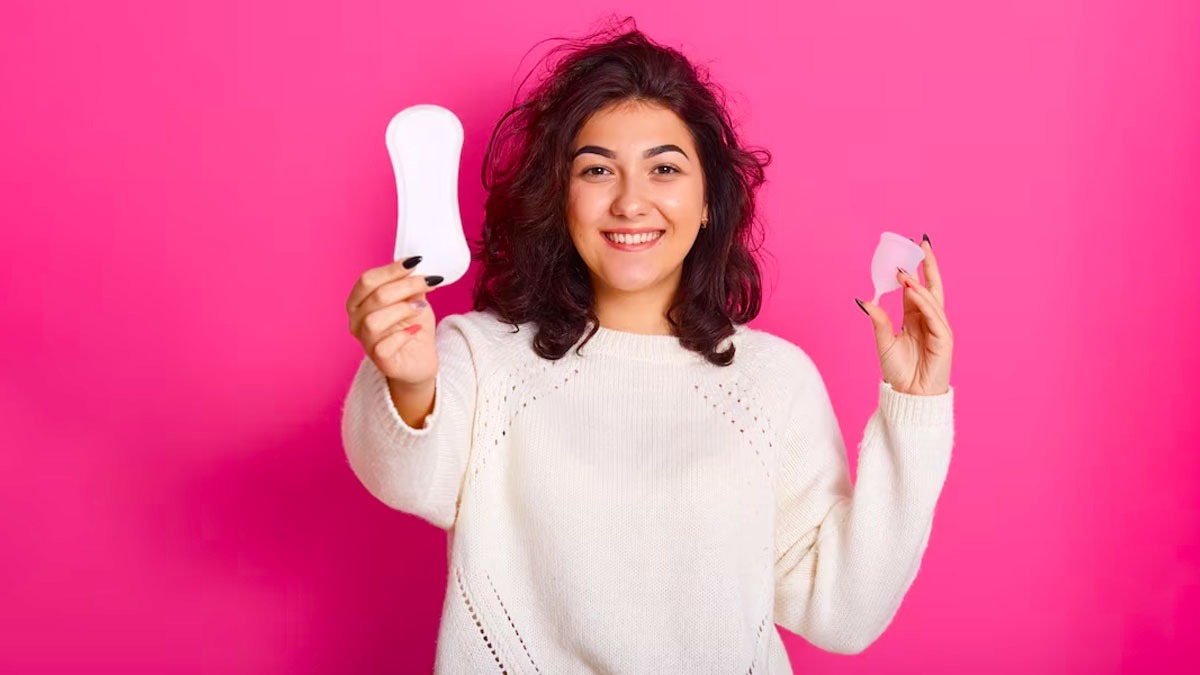 பெண்களே! 5 மணி நேரத்திற்கும் மேலாக ஒரே பேடை அணிவதால் உங்க உடலில்